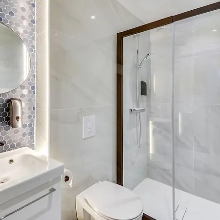 Brp Center, Eight-bedroom Luxury Cannes